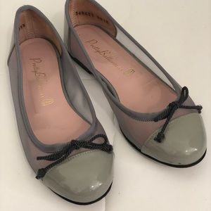Pretty ballerina grey mesh flats